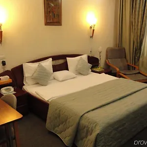 relax-comfort-suites.bucharesthotelsnow.com/