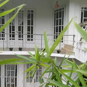 Niwasa House Guest house Hatton
